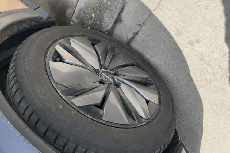 Used Nissan ARIYA 2022 Two-Wheel Drive Long Range Top-Tier Version Left Front Wheel Hub