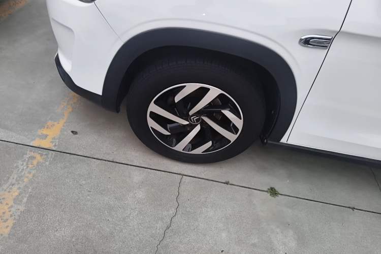 Used Citroen C3-XR 2015 1.6L Automatic Pioneer Model Exterior 4