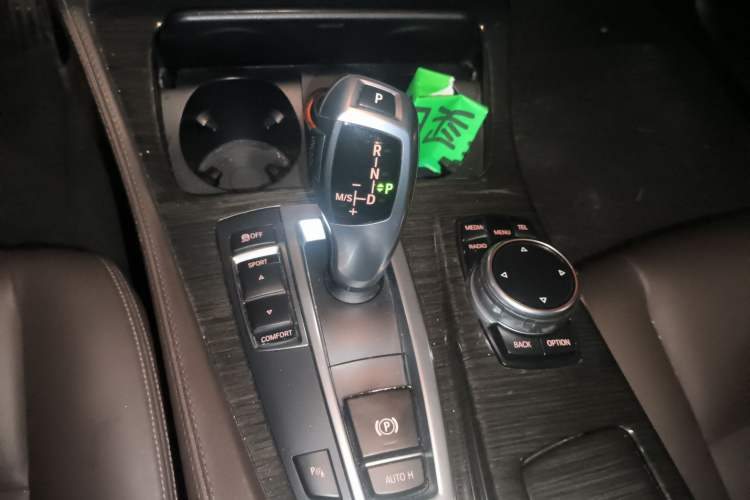 Used BMW 5 Series 2014 525Li Luxury Design Package