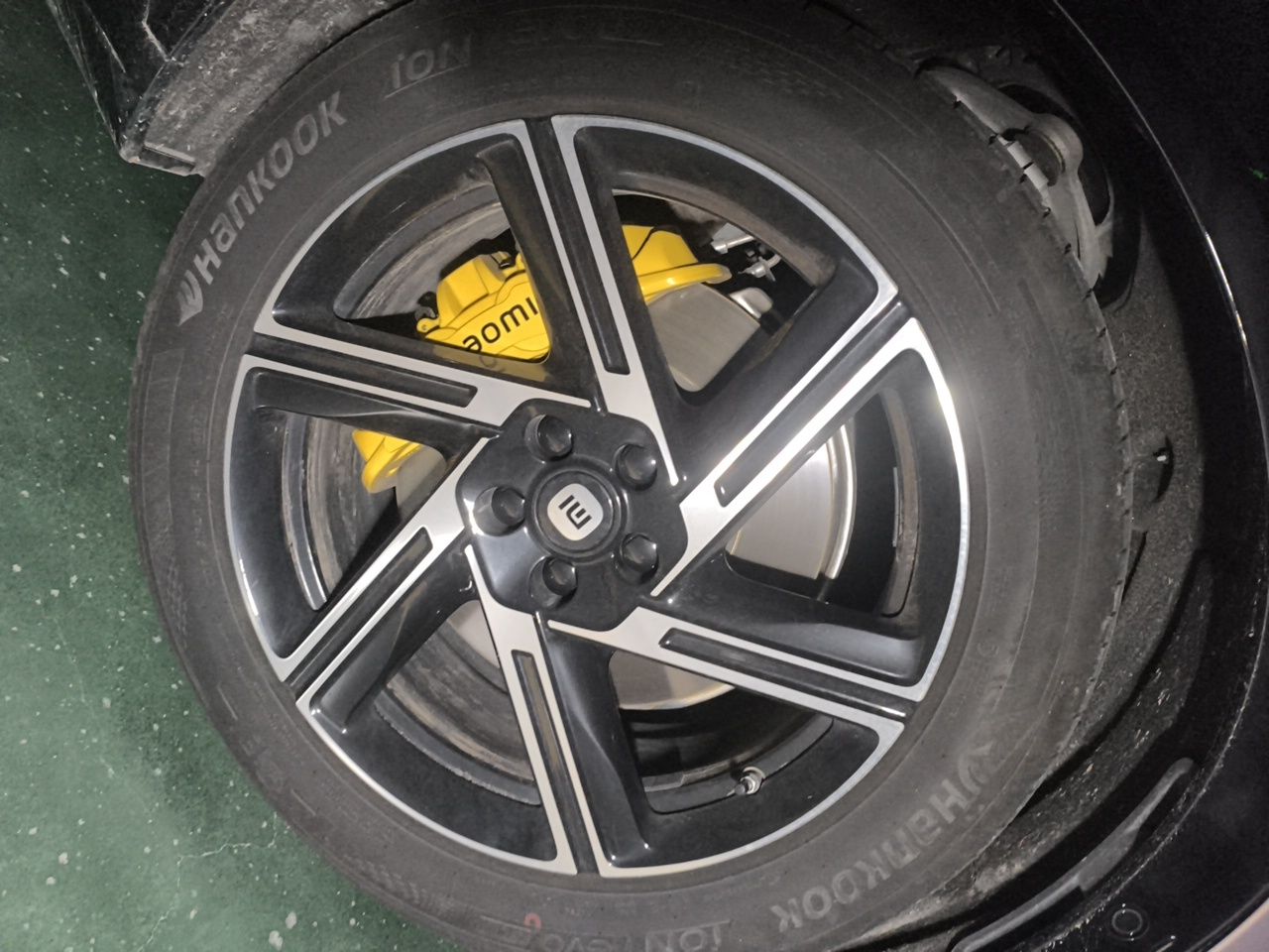 Xiaomi Auto YU7 2025 Ultra-Long Range All-Wheel Drive Pro Version — снимка 8