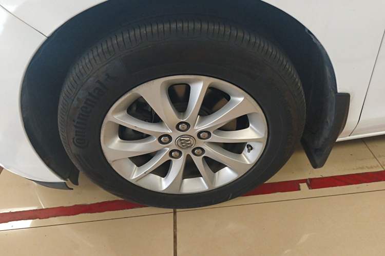 Used Buick GL8 2017 ES 28T Comfort Model China V Standard Left Front Wheel Hub