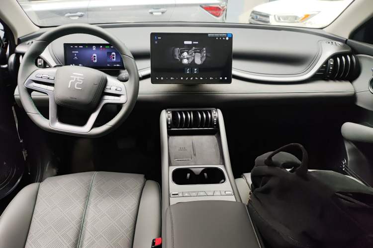 Used BYD Yuan PLUS 2025 Intelligent Driving Version 430 KM Beyond-Range Edition
