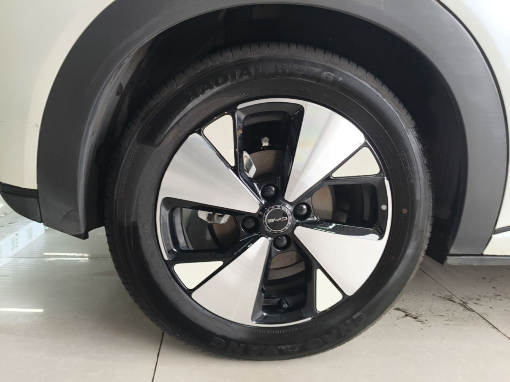 BYD Dolphin 2023 420 km Fashion Edition — снимка 11