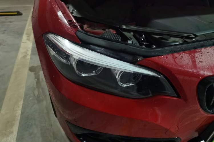 Used BMW 2 Series 2019 225i Convertible Coupe Sports Design Package Right Front Headlight