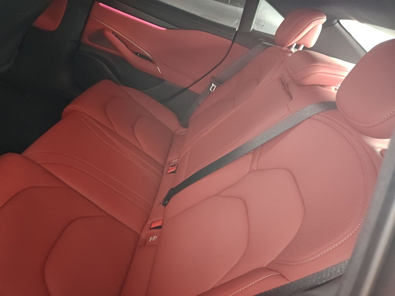 Xiaomi Auto SU7 2024 Four-Wheel Drive Ultra-Long Range Advanced Intelligent Driving Max Edition — снимка 20