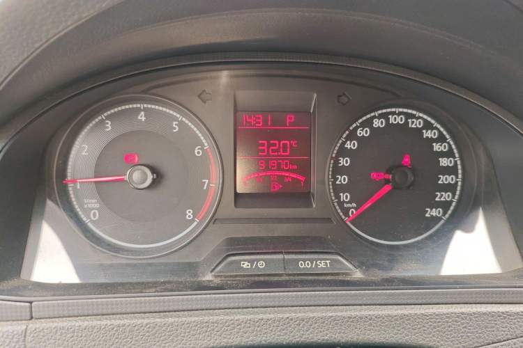 Used Volkswagen Santana 2018 1.5L Automatic Fashion Edition Odometer Close Up