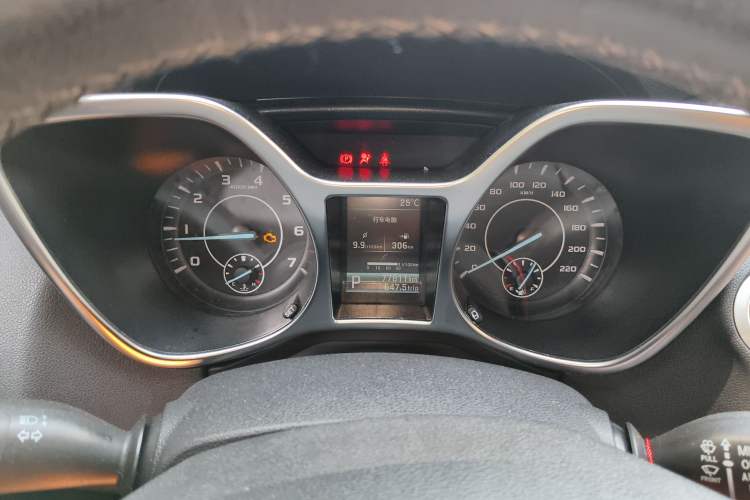 Used JMC Yusheng S330 2016 1.5L GTDi Automatic Two-Wheel Drive Comfort Edition