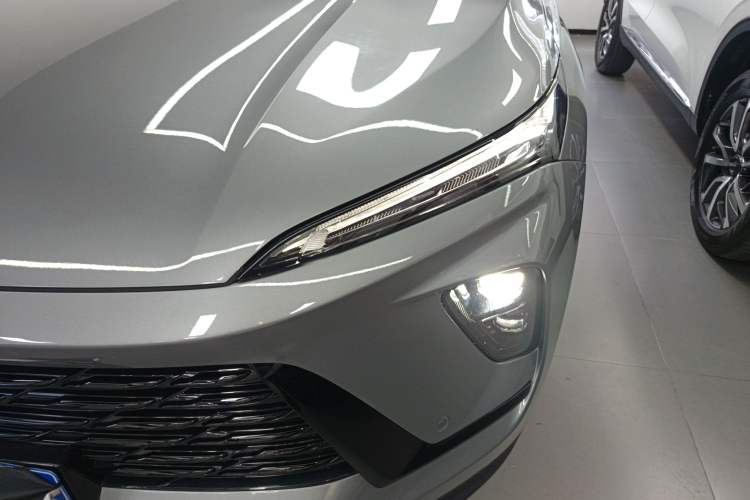 Used Buick Envision 2025 Encore Plus 28T Two-Wheel-Drive Platinum Edition