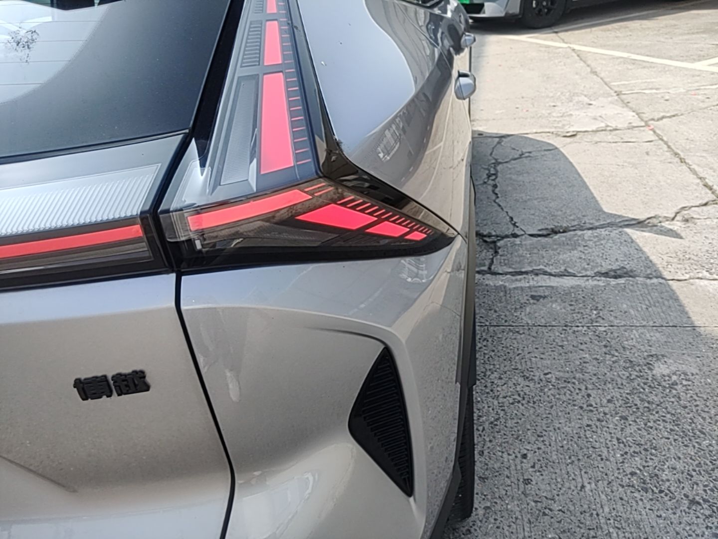 Geely Auto Emgrand X7 Sport 2026 Model 1.5TD Beloved — снимка 9