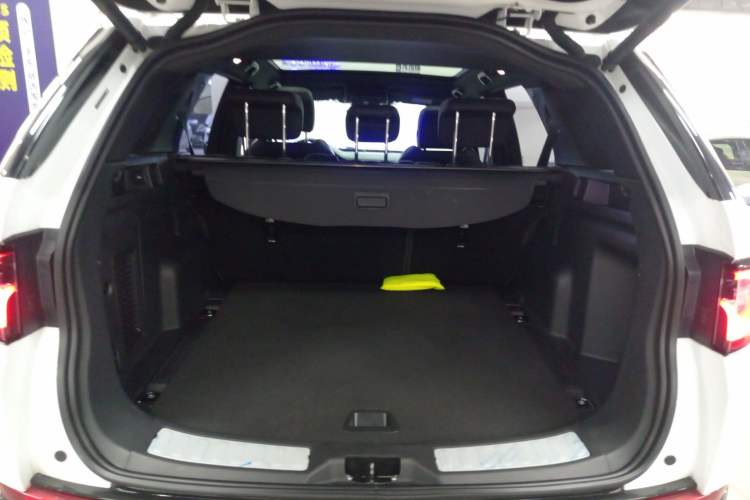 Used Land Rover Discovery Sport 2020 249 PS R-Dynamic Performance Edition
