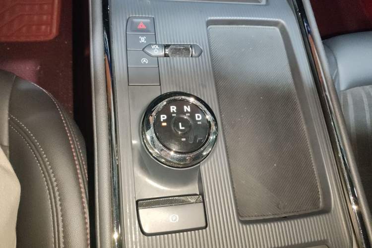 Used Ford Mondeo 2023 EcoBoost 180 Luxury Model Gear Lever