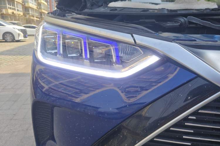 Used BYD Song PLUS New Energy 2021 DM-i 110KM Flagship PLUS Right Front Headlight