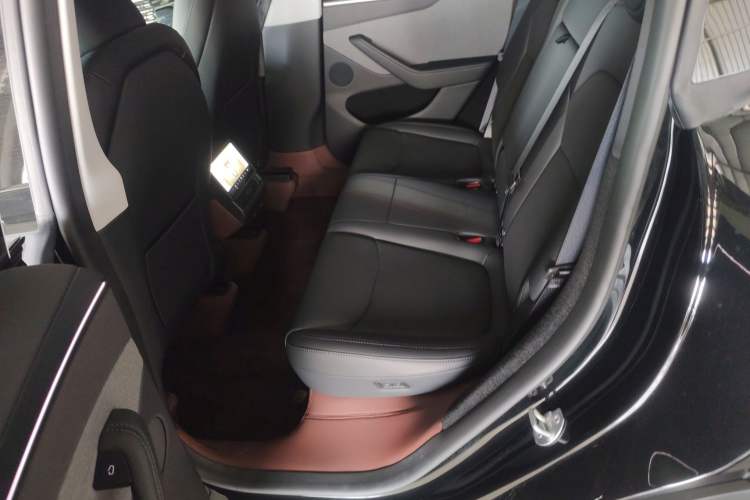 Used Tesla Model Y 2026 Model Long-Range Rear-Wheel-Drive Version
