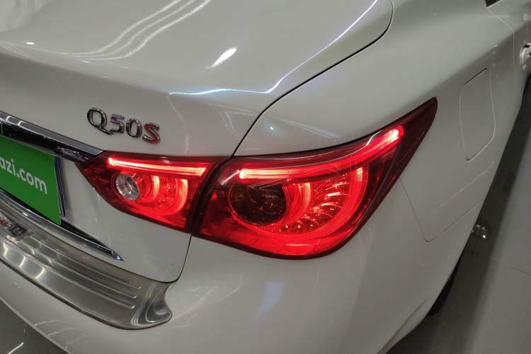 Used Infiniti Q50L 2015 2.0T Enjoyment Edition Exterior 3