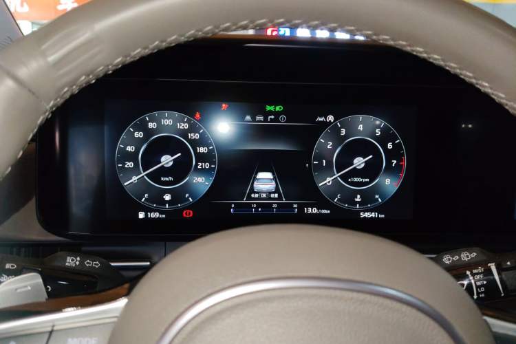 Used Kia Carnival 2021 2.0T Luxury Tech Edition