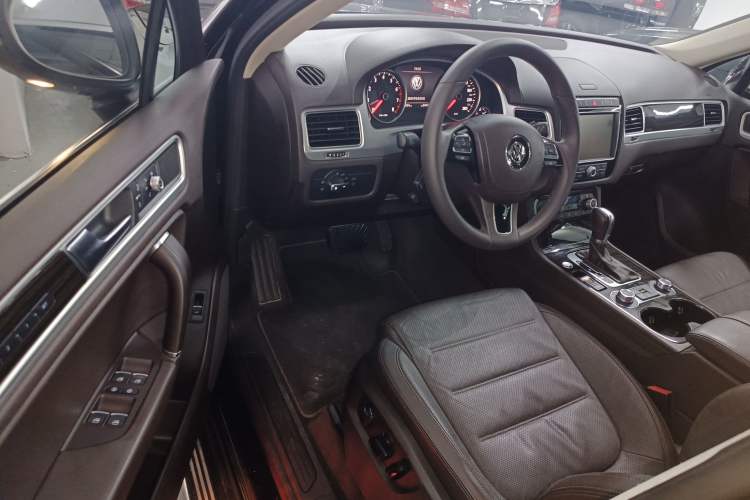 Used Volkswagen Touareg 2016 3.0 TSI High-End Version
