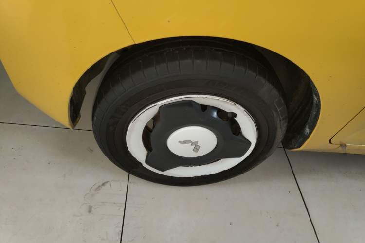 Used Wuling Hongguang MINIEV 2021 Macaron Fashion Model Lithium Iron Phosphate Exterior 4