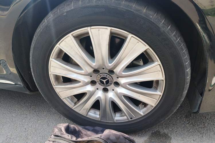 Used Mercedes-Benz S-Class 2014 S 320 L Business Model Right Front Wheel Hub