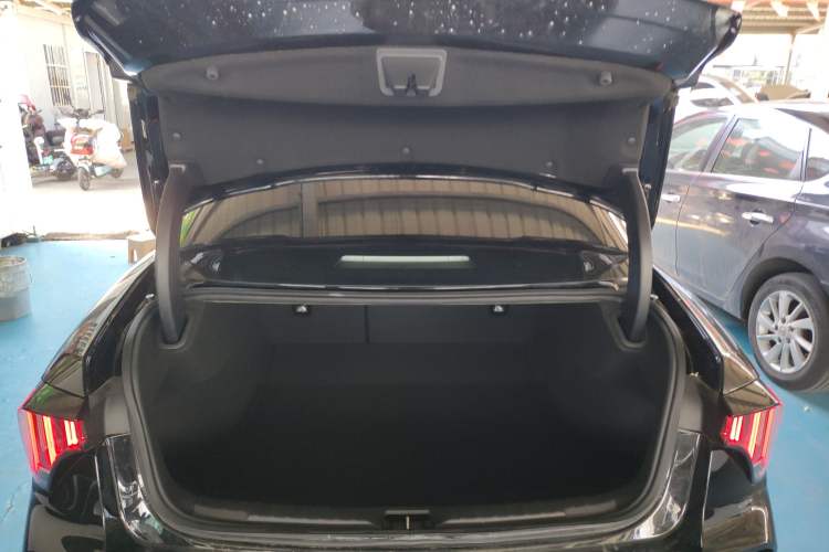 Used Lynk & Co 03 2023 1.5TD DCT JingPlus