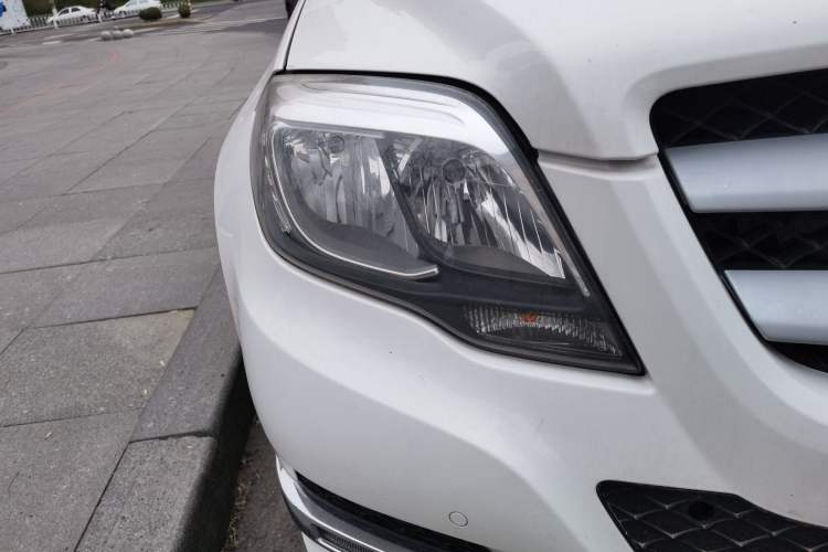 Used Mercedes-Benz GLK-Class 2014 GLK 260 4MATIC Dynamic Model Right Front Headlight