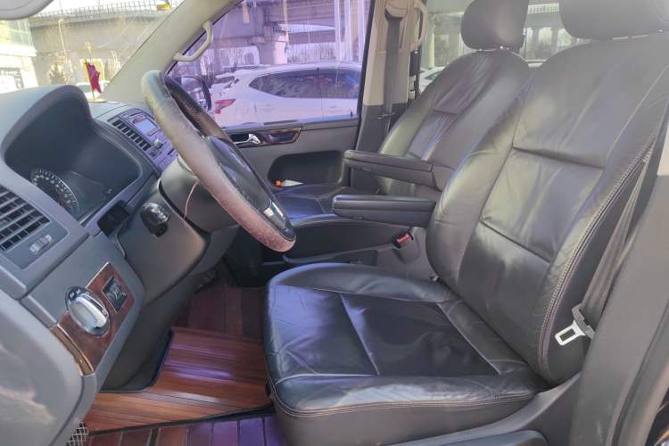 Used Volkswagen Multivan 2012 2.0 TSI Two-Wheel-Drive Luxury Edition
