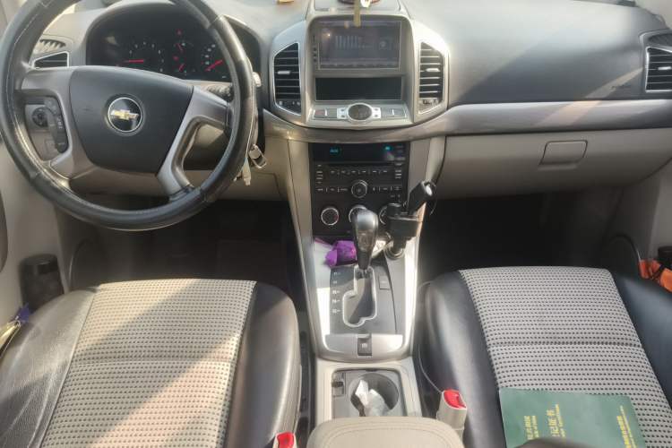 Used Chevrolet Captiva 2012 2.4L Two-Wheel Drive City Edition 5 Seats
