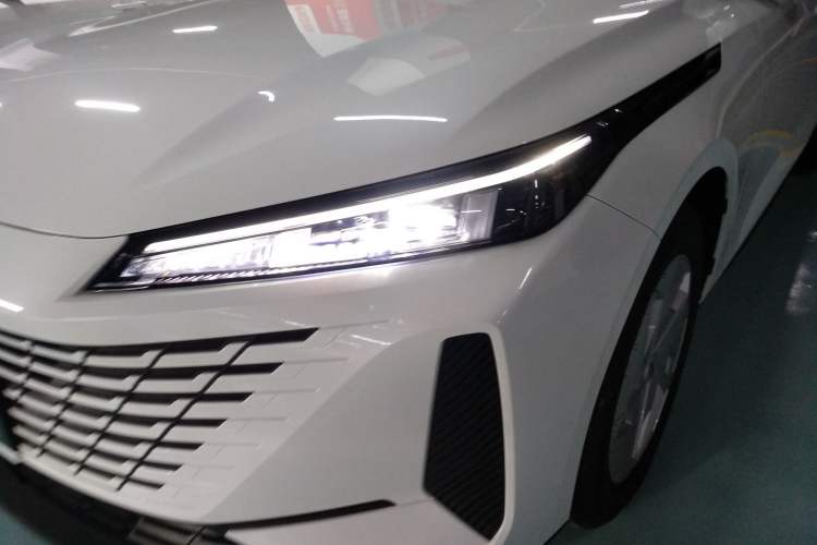 Used CHANGAN OSHAN 520 2025 Standard Edition