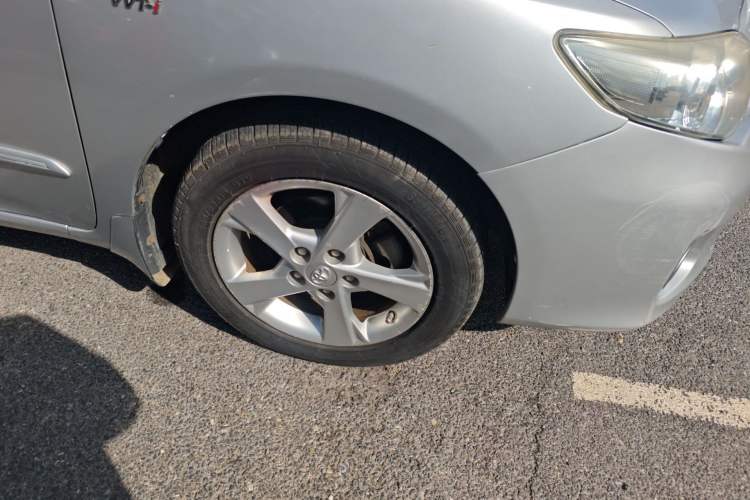 Used Toyota Corolla 2011 1.8L CVT GL-i Right Front Wheel Hub