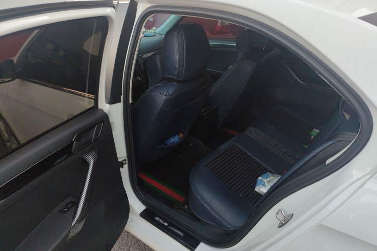 Used Volkswagen Jetta 2019 Dream Edition 1.5L Manual Fashion Version