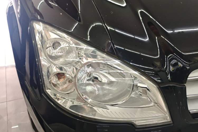 Used Mercedes-Benz Viano  Right Front Headlight