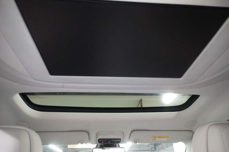 Used XPeng X9 2024 610 Long-Range Max
