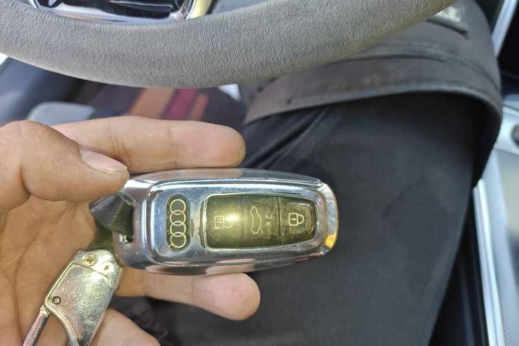 Used Audi A6L 2023 40 TFSI Luxury Dynamic Model Vehicle Key