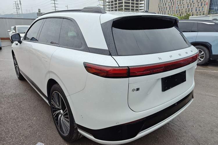 Used XPeng G9 2022 702 Max Rear Left 45 Deg