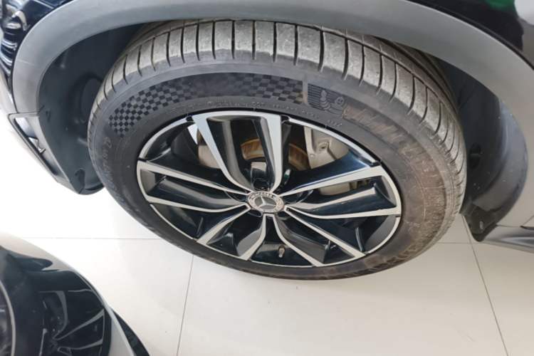 Used Mercedes-Benz GLC 2020 GLC 300 L 4MATIC Dynamic Edition
