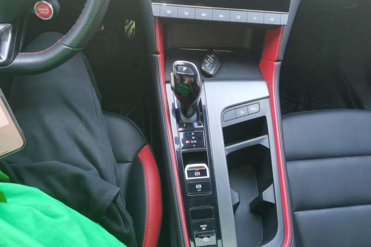 Used MG 6 2020 1.5T Automatic Trophy Flagship Edition Gear Lever