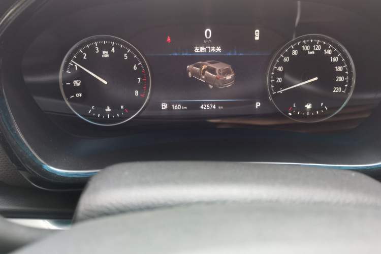 Used Buick GL8 2023 Land Executive Class Comfort Model