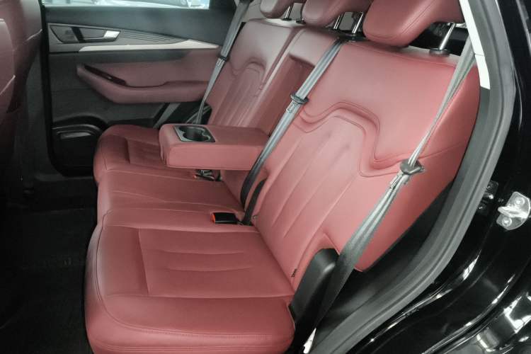 Used JETOUR X70 2024 1.5T DCT Glory PRO 5-Seater
