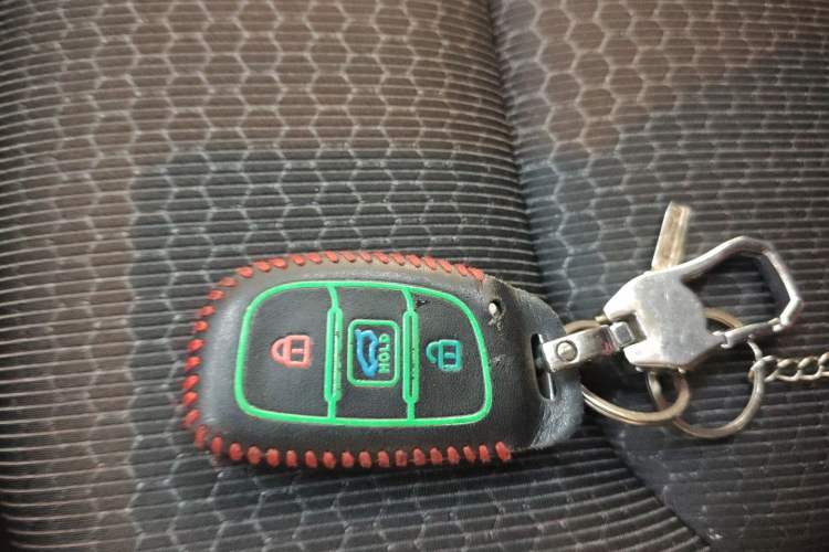 Used Hyundai Elantra (6th Generation / Lingdong) 2016 1.6L Automatic ZhiXuan – Elite Version