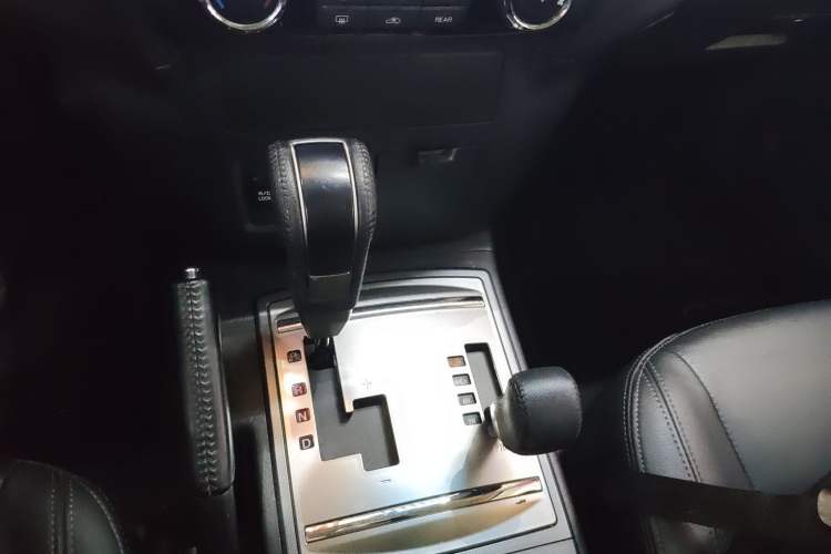 Used Mitsubishi Pajero 2020 3.0L Automatic Prestige Off-Road Edition
