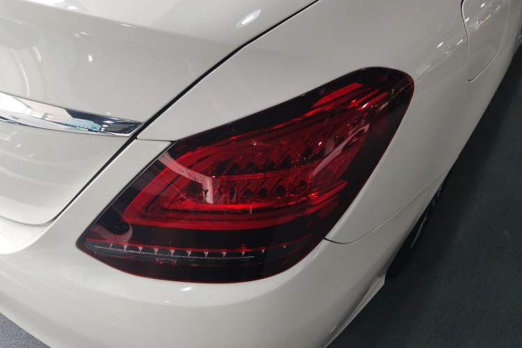 Used Mercedes-Benz C-Class 2020 Restyled C 260 L Sport Edition Right Rear Taillight