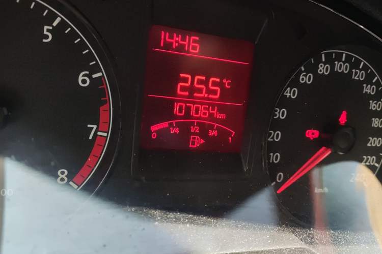 Used Volkswagen Jetta 2013 1.4L Manual Fashion Model
