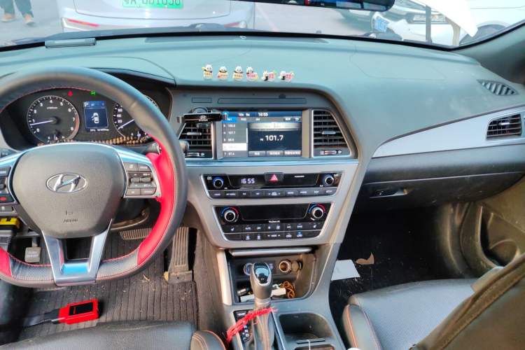 Used Hyundai Sonata 2017 1.6T GLS Smart Model Audio And AC Panel