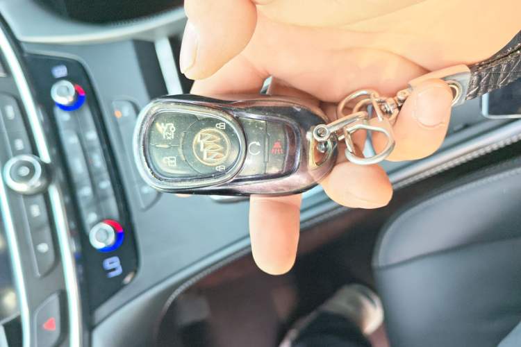 Used Buick LaCrosse 2022 552T Luxury Version Vehicle Key