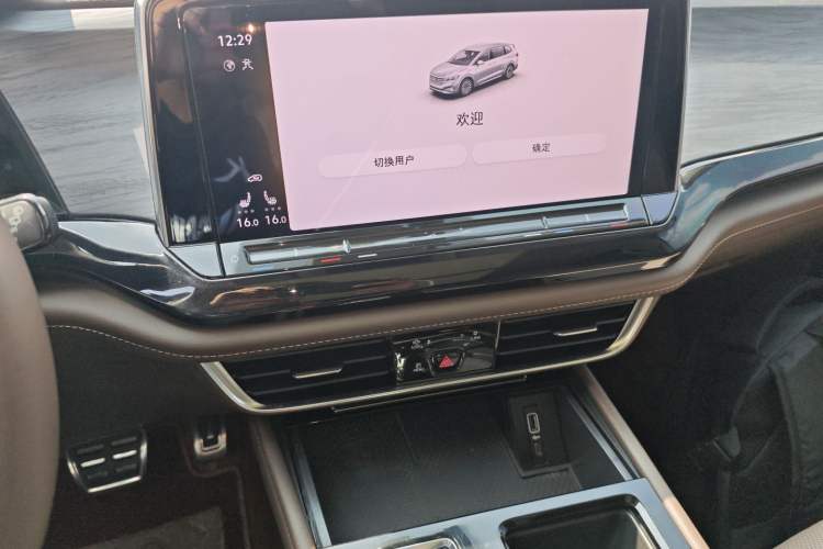 Used Volkswagen Viloran 2022 380TSI Luxury Edition