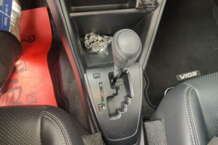 Used Toyota Vios 2019 1.5L CVT Innovation Edition Gear Lever