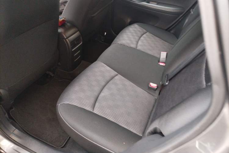 Used Nissan Tiida 2016 1.6L CVT Cool Dynamic Edition