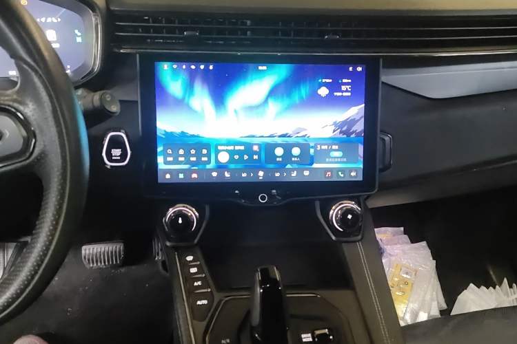 Used Lynk & Co 01 2023 1.5TD EM-F PM Audio And AC Panel