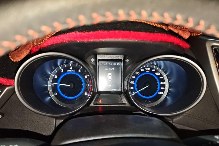 Used CHANGAN CS35 2017 1.6L Automatic Luxury Model
