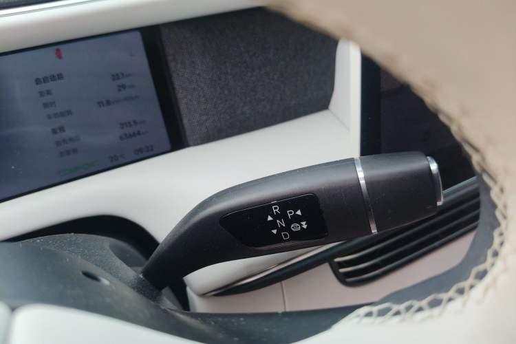 Used XPeng G6 2023 700 Four-Wheel Drive Performance Max Gear Lever