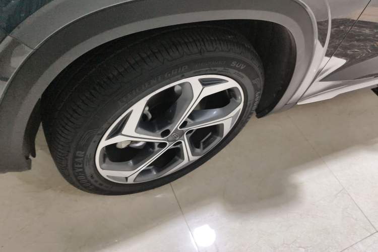 Used Geely Auto Monjaro L 2024 2.0TD High-Power Automatic Two-Wheel Drive Yunqi Version
